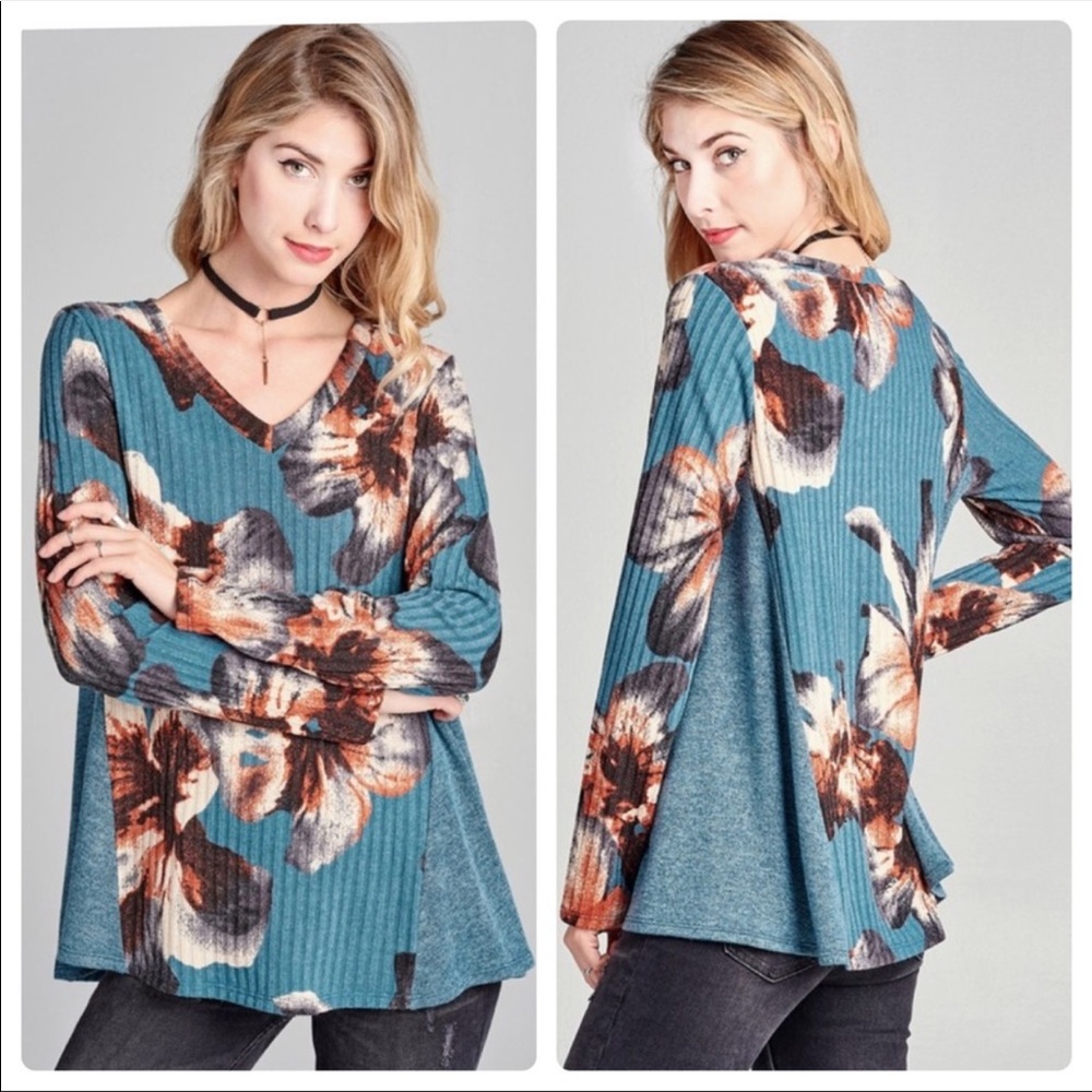 Teal Floral Top - Picture 2 of 7
